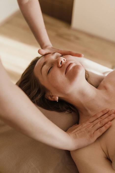 Female to male body to body massage in Marathahalli