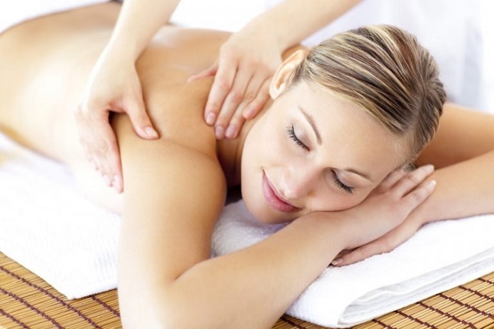 Female to male full body relaxation massage spa centre