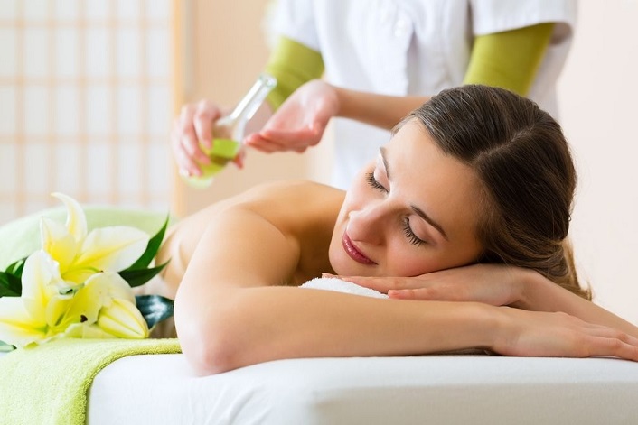 Female to male body massage spa centres near me